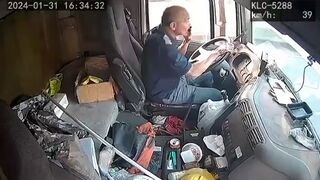 Bus Driver see's the Vaccine Reaper right before Sudden Death