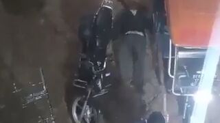 Rickshaw Driver Parked too Close to Motorcycle it Ends Badly in Manslaughter