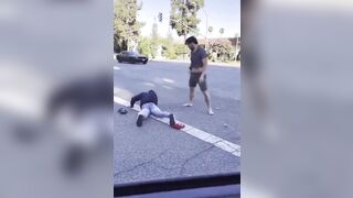 Black Man in Hawaii gets Dropped on his Head in the Street during Road Rage Fight