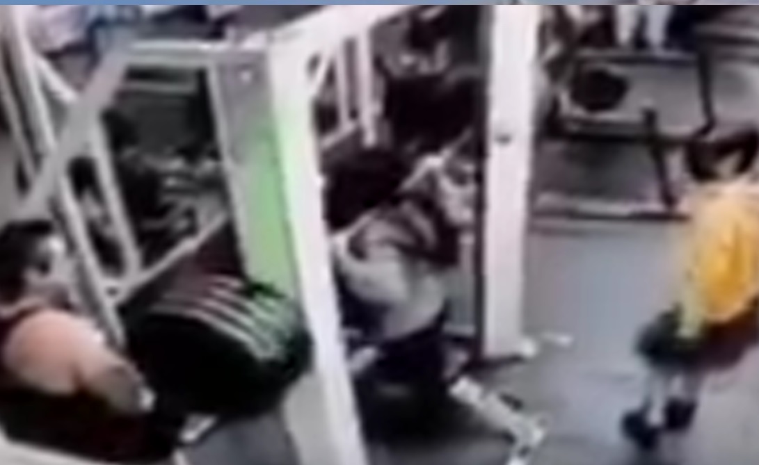 Accident in the Gym in Mexico Killed the Woman Instantly...I don't think ...