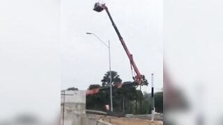 Work Accident: 2 Men are hanged as Machine goes out of Control (Saved by Safety harnesses)