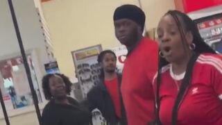 Dollar store wars in Chicago