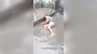 Big Woman uses her Weight and Boobs to try to Drown Her Opponent
