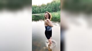 Girl trying to do a Sexy Photo Shoot for her Boyfriend learns he's a POS Anyway