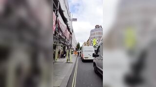Tourist Records A Moment Of Phone Snatching In London