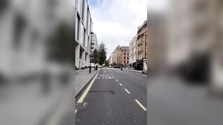 Tourist Records A Moment Of Phone Snatching In London