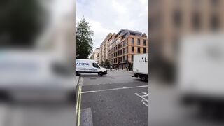 Tourist Records A Moment Of Phone Snatching In London