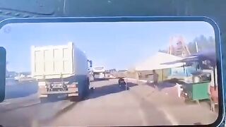 Cell Phone captures Man's Brutal Dragging Death by Clueless Truck Driver