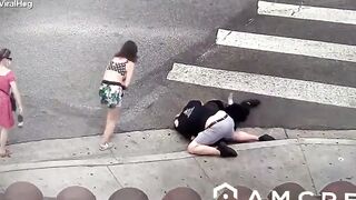 Los Angeles: Transient sucker punches elderly customer eating lunch alone at a cafe i