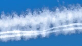 Caught a crazy anomoly in the Sky over Las Vegas