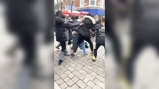 WATCH: UK remigration activist Young Bob attacked and beaten by ‘gang of foreigners’