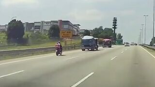 How and Why? Motorcyclist Bizarre Accident