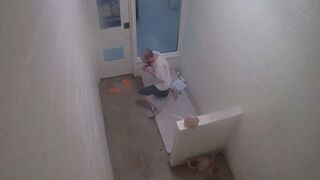 Creative Inmate Kills Himself with Orange Peels...(See Info)
