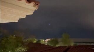 Cigar Shaped UFO over Arizona