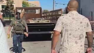 Business Owners Confront ICE Agents In Las Vegas