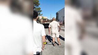 Business Owners Confront ICE Agents In Las Vegas