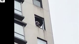 Warning: Video shows Mom throw Toddler from the 22nd Floor..(See Info) Full Video