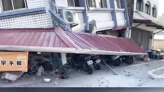 BREAKING: Massive 7.5 Mag Earthquake Hits Taiwan, Collapsing Buildings, Tsunami Warning Hits Japan