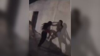 Girl Throwing Gang Signs before Fight Craps Her Pants Disgustingly..Wait For It