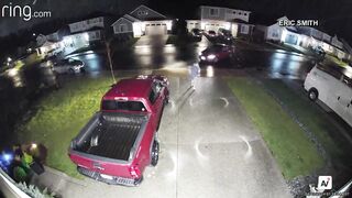 Washington, USA. Fearless Man defends his Property from 2 Criminals..Almost gets Run Over..Keeps Going
