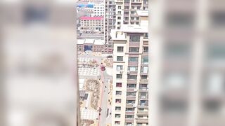 Man Jumps to his Death atop High Building Roof before Help Arrives..Many Witnesses
