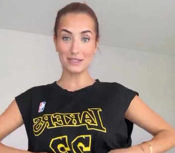 On/Off: Yes she takes off the Lakers Jersey, and it's Spectacular