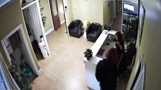Thug attack swomen at Melbourne massage parlours