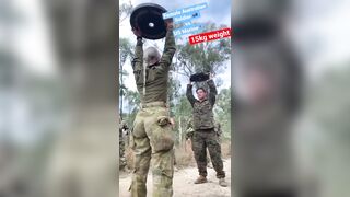 Female Australian Soldier vs. US Marine in Lifting Competition