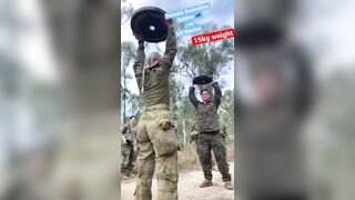 Female Australian Soldier vs. US Marine in Lifting Competition