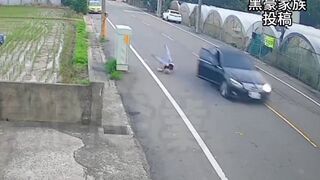 Taiwan: Woman Fighting with Bf Jumps out of Car in Anger Killing Herself (See Info)