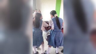 Colombia: Female School Room is Transformed into a Bar Fight as Teacher straightens out Desks