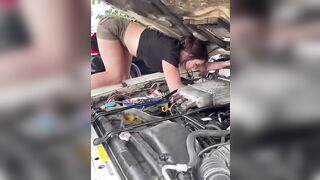 Female Mechanic really is The Best in Her Work..Watch This