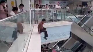 China: Patient Jumped from the Fifth Floor of Medical Facility to End his Life (See Info, Multiple Angles)