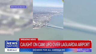 Possible UFO over NYC baffles passenger flying into LaGuardia (See Full News Report in Description)