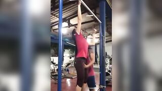 Is this the Way you're Supposed to Spot a Girl when she is doing Pull-Ups?