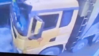 Truck Driver tries to Stop his Truck with his Bare Hands..Lucky the Wall was Suck Shite