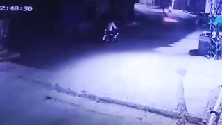 Hitman Motorcyclist Kills other Cyclist Driving by..then Finishes Him Off (Murder of sub-inspector Ahad Arshad) See News