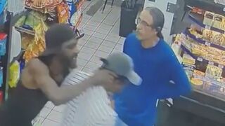 Clerk fightis off suspected robber at northwest Atlanta gas station
