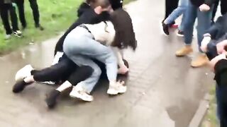 Bully: Bizarre Russian Girl Fight Starts with a Slap, but it's not Over