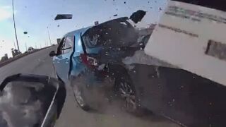 El Paso police officer & driver injured after crash during traffic stop