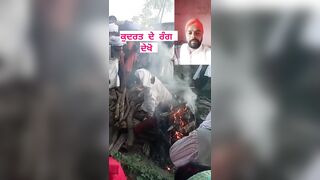 Indian ceremony of dead body cremation gone wrong