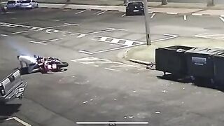 Thief stealing Motorcycle gets Stopped by Hero of the Day