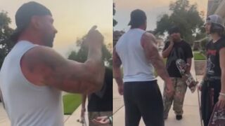 Off Duty Chicago Police Sergeant Confronts Teens Striking Girl Who Was Recording