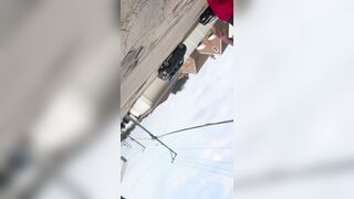 Off Duty Chicago Police Sergeant Confronts Teens Striking Girl Who Was Recording