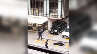 Police tase knife-wielding suspect twice during chaotic foot pursuit