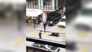 Police tase knife-wielding suspect twice during chaotic foot pursuit