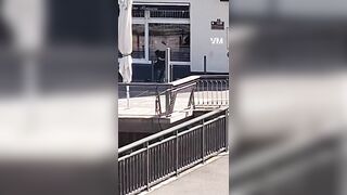 A new knife attack has been filmed in the French city of Épinal.