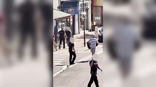 A new knife attack has been filmed in the French city of Épinal.
