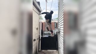 Neighbor Captured Man Stealing - Gate Did The Work