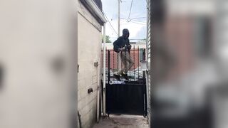 Neighbor Captured Man Stealing - Gate Did The Work